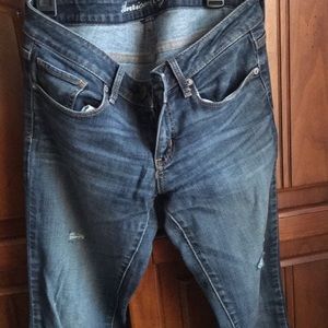 American eagle ripped jeans